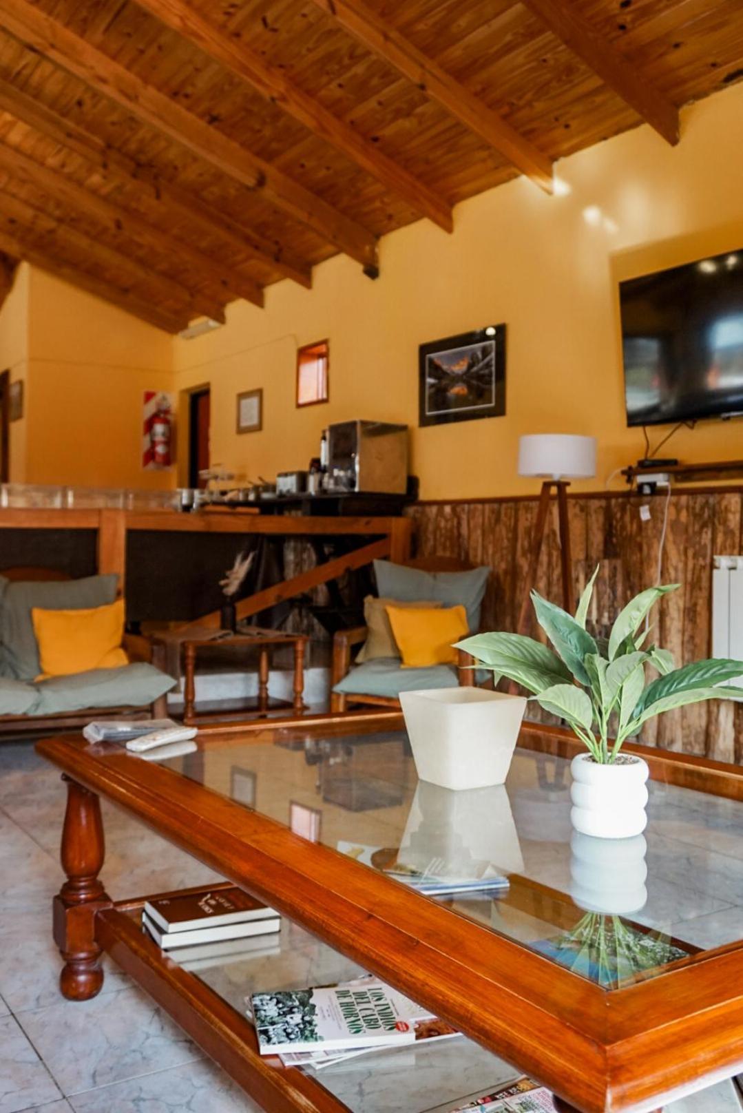 Hosteria Los Nires El Chalten Εξωτερικό φωτογραφία